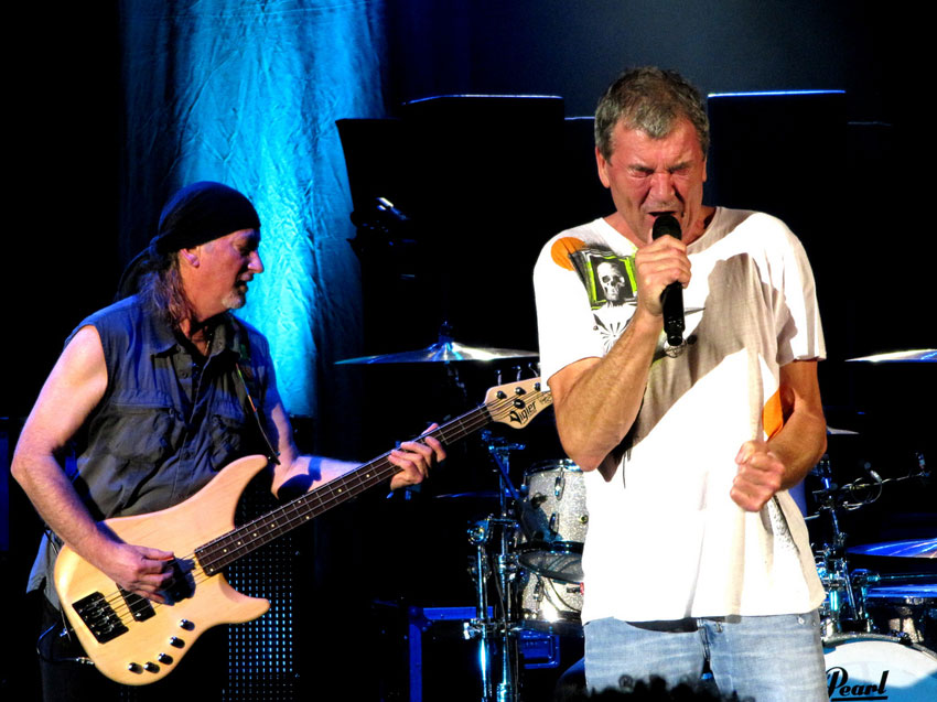 Deep Purple live in  Hammersmith 2009