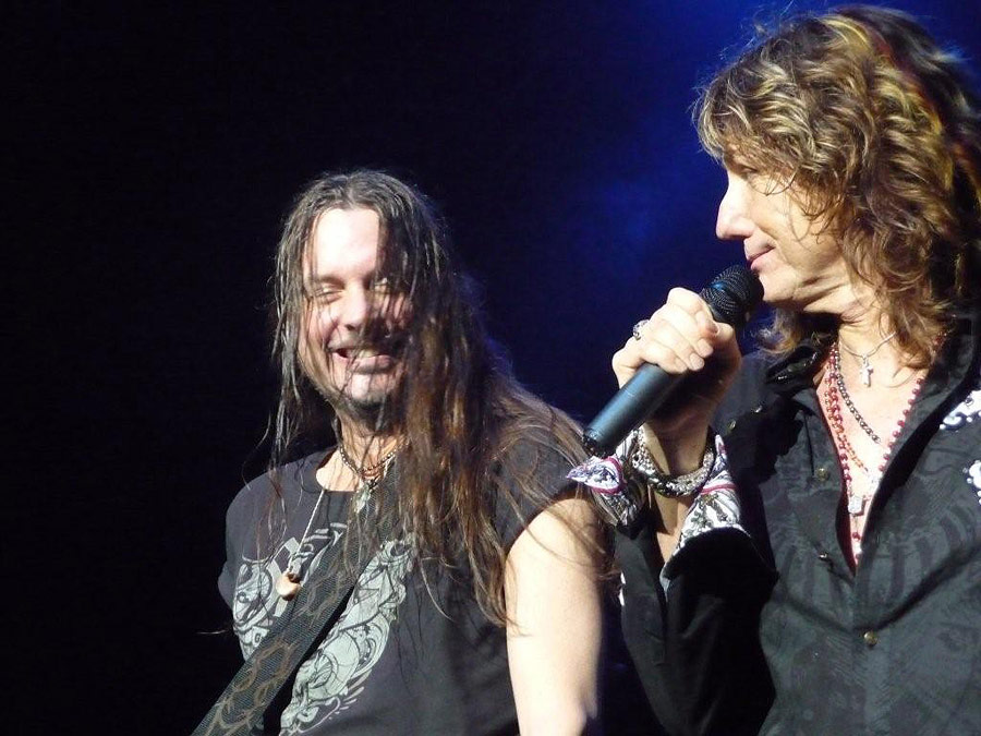 Whitesnake live, Reb Beach and David Coverdale