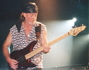 roger glover in schwung, 2003. marc brans